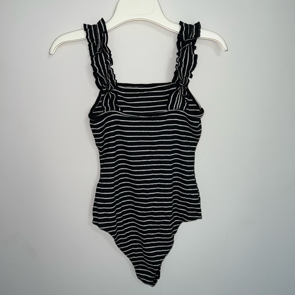 Black & White Striped Bodysuit - Picture 4 of 5